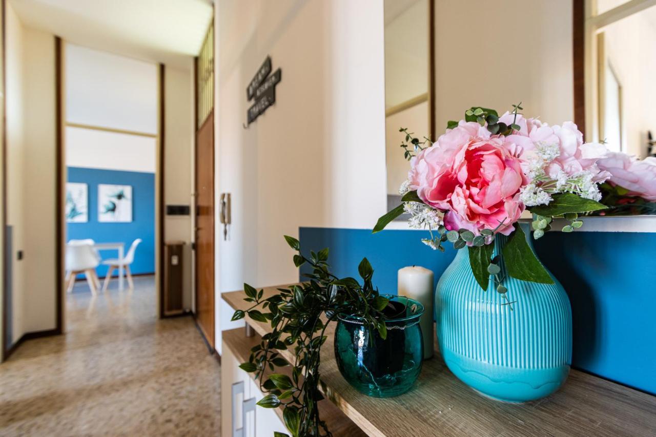 Blue Wave Apartment Arona - Lago Maggiore 外观 照片