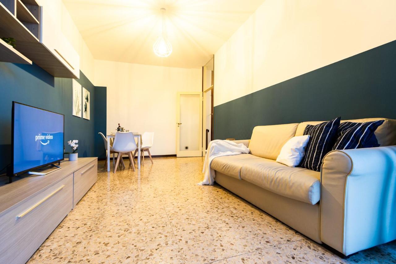 Blue Wave Apartment Arona - Lago Maggiore 外观 照片