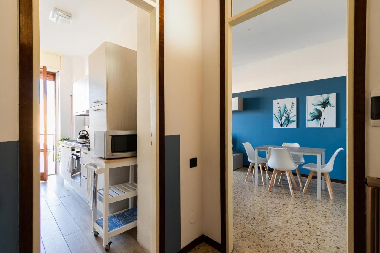 Blue Wave Apartment Arona - Lago Maggiore 外观 照片